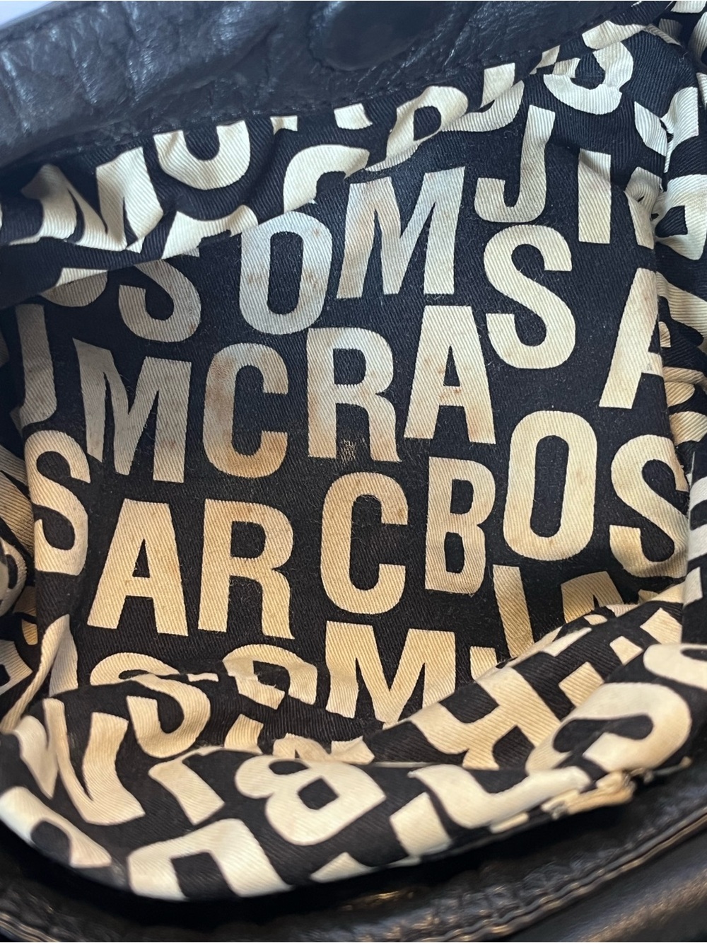 MARC BY MARC JACOBS Totally Turnlock Faridah Black Leather Hobo Bag - Picture 15 of 16